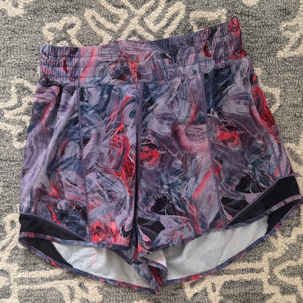 lululemon athletica Women's size 4 shorts